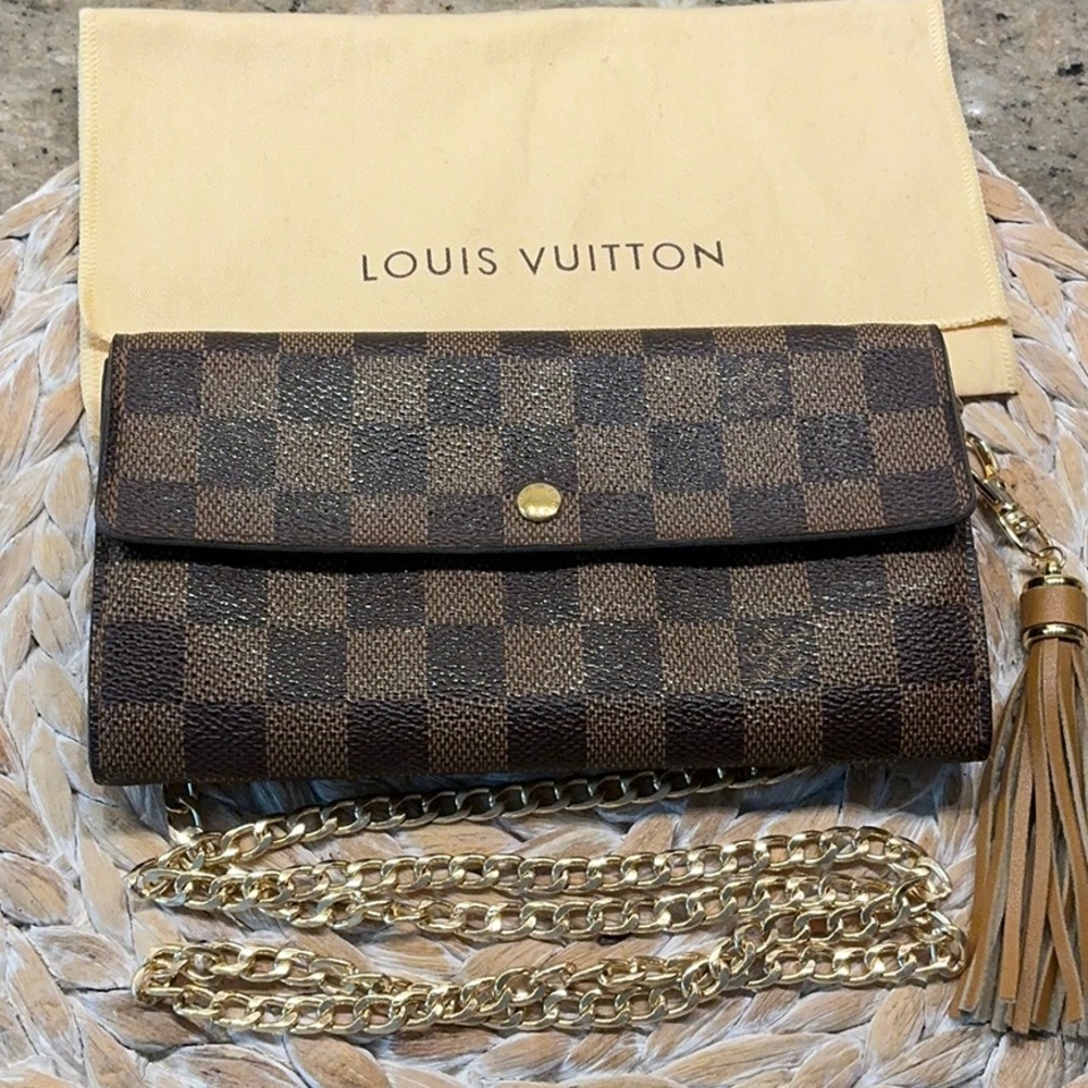 LOUIS VUITTON AUTHENTIC Damier Ebene Clutch/Unbranded Chain, Dust Bag & COA